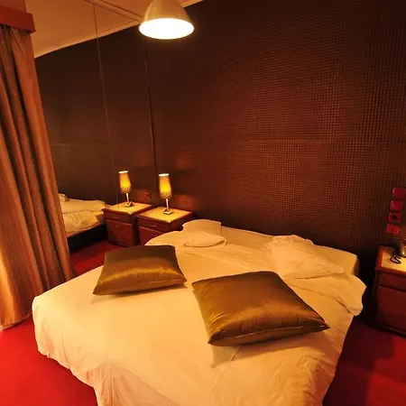 Kissos Protea Hotel